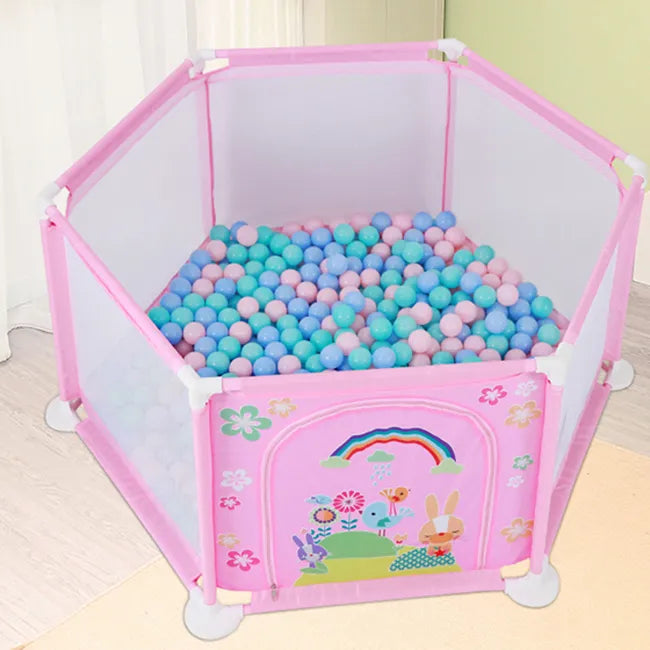 Parc de sécurité hexagonal pour bébé avec 50 balles